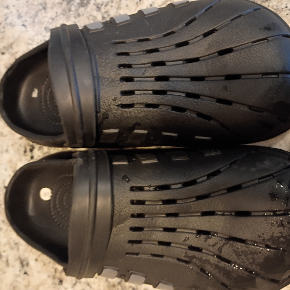 Chic Black Slip-On Clogs
